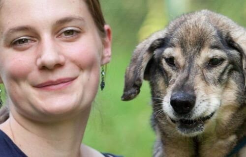 thum-mit-eigener-huendin-mira katharina verbringt zeit mit mischlingshuendin mira